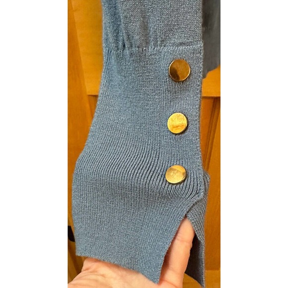 V267 NWOT, Arianna By Howards Women’s BLUE Turtleneck Gold Snaps Sweater Sz LG - Picture 6 of 11